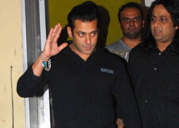 Salman Khan shoots special appeal for border security force